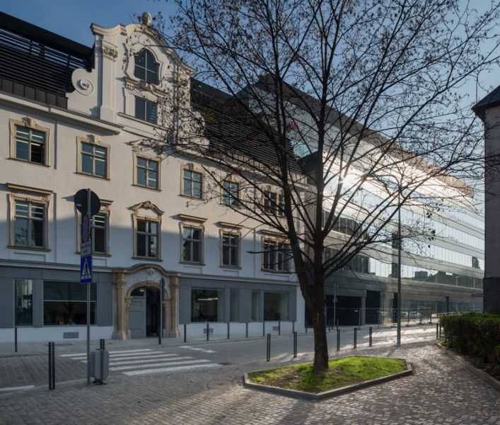  - Zrewitalizowany przez firmę Skanska barokowy Pałac Oppersdorfów, który uzyskał certyfikat LEED Core&Shell na poziomie złotym.