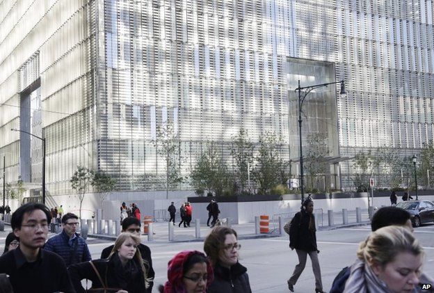  - 3 listopada nowojorczycy przyszli do pracy w One World Trade Center