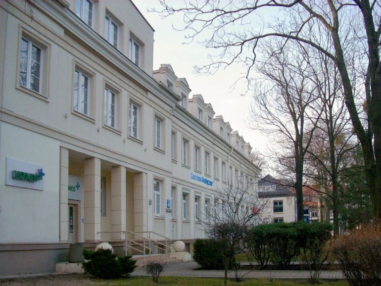 The building on Zwycięstwa Avenue 49 in Gdańsk