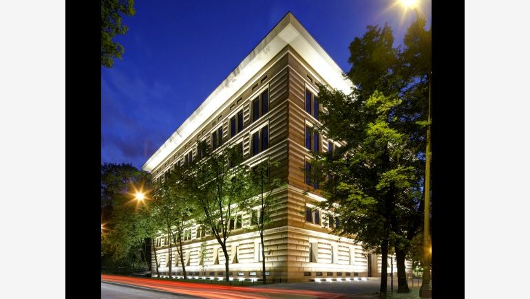 Odrestaurowany biurowiec Ufficio Primo w Warszawie