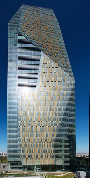  - Biurowiec Allianz Tower w Istambule. fot. Schüco