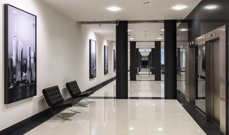  - Lobby w biurowcu Stratos Office Center