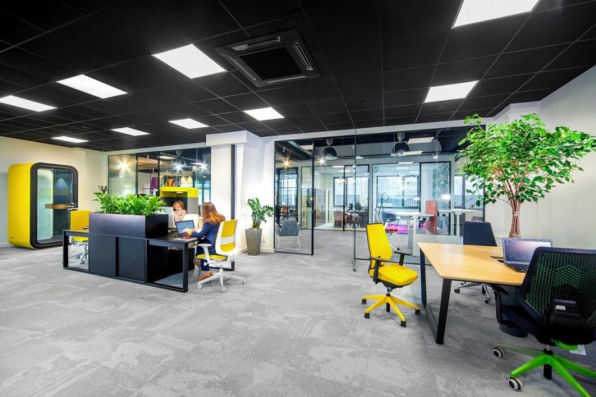  - Showroom firmy HELIKON Meble Biurowe SA