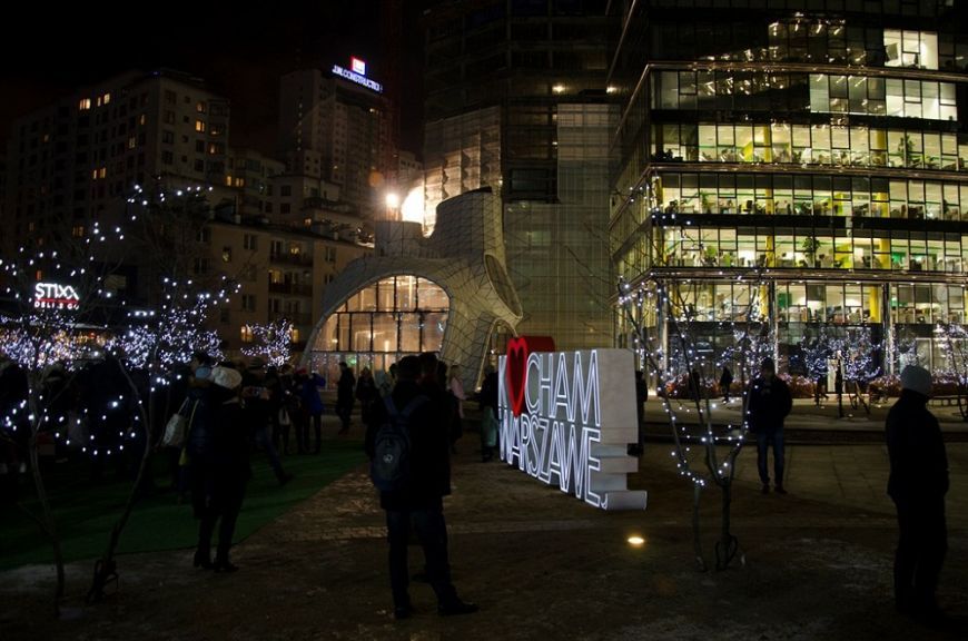  - Iluminacje świąteczne na Placu Europejskim