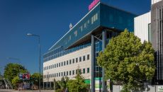 Dotychczasowi najemcy przedłużają umowy