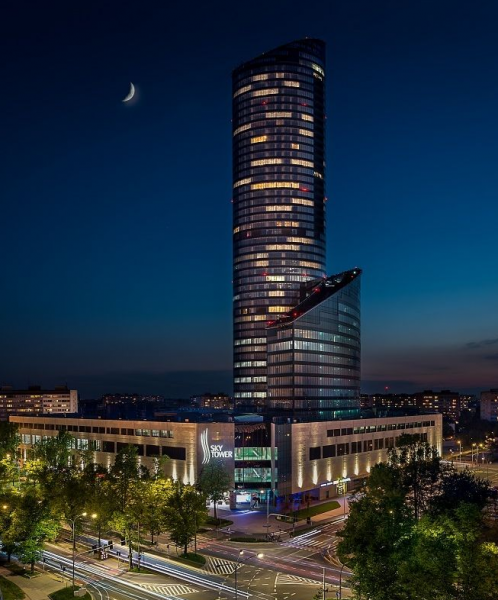  - Biurowiec Sky Tower we Wrocławiu