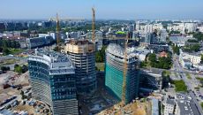 Wieża Warsaw Spire coraz wyższa
