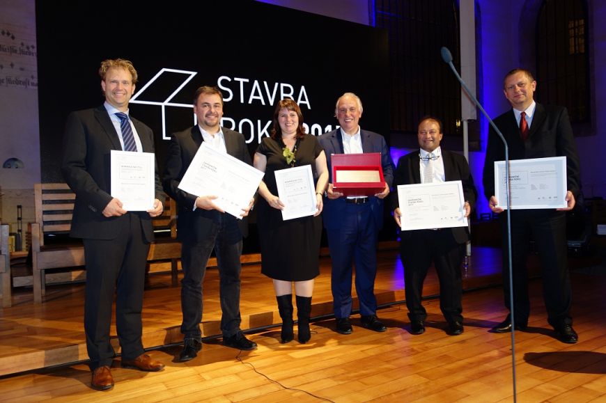  -  Warsaw Spire został nagrodzony w czeskim konkursie architektoniczno-budowlanym Stavba Roku. 