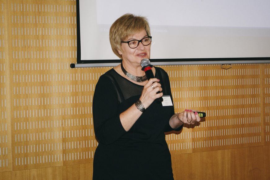  - Jako ostatnia podczas seminarium wystąpiła pani Beata Kuczek-Maruta, która przedstawiła trzy rodzaje umów pre-let