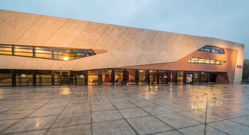  - Centrum Kulturalno-Kongresowe Jordanki w Toruniu (fot. ALUPROF)