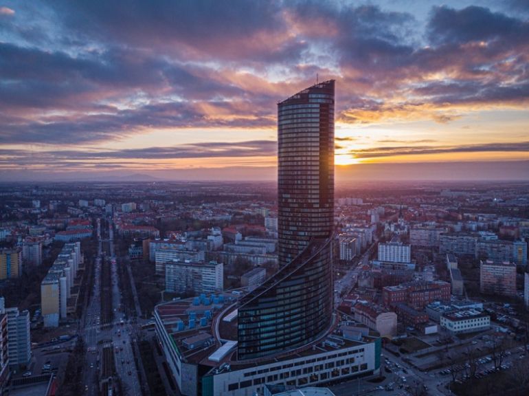 Budynek Sky Tower we Wrocławiu, źródło: materiały prasowe partnera