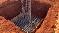 Hydroizolacja fundamentów – jak zabezpieczyć inwestycję przed wilgocią na lata