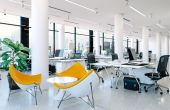 Nowe trendy w tworzeniu przestrzeni biurowych – jak dziś aranżuje się miejsca pracy?