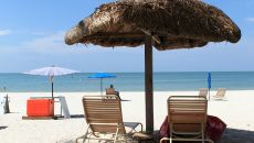 Will a company pay extra to your vacation?