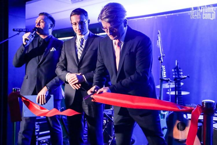  - The red ribbon in Business Center K1 was cut by investor and owner of the building  Andrzej Kłosok and President of Rybnik  Piotr Kuczer (pic portal rybnik.com)