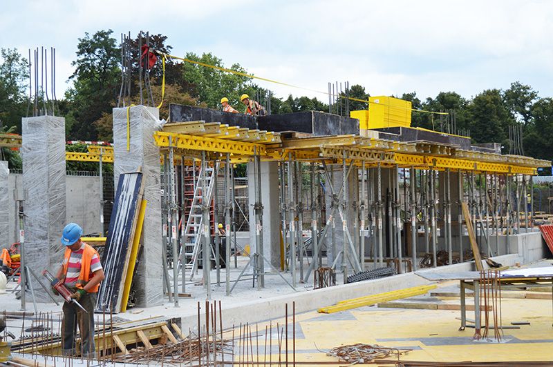  - Paving of a ceiling above -2 tier is being continued 