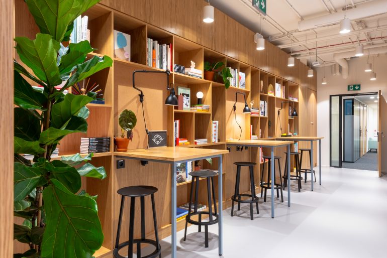 „Najlepsze Biuro w Branży Coworkingowej” – Spaces