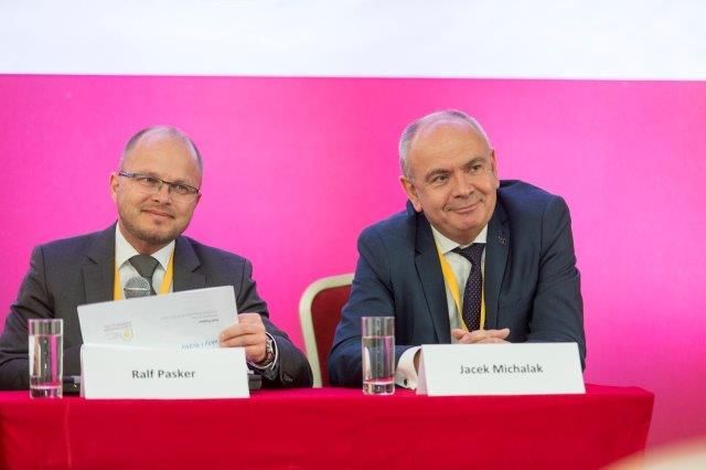  - IV Międzynarodowa Konferencja ETICS  - konferencja prasowa, od prawej: Jacek Michalak, Ralf Pasker 
