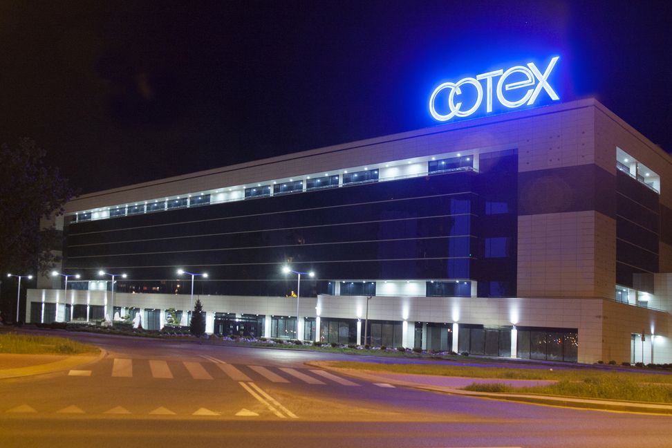 COTEX Office Centre - Nocne zdjęcie biurowca, Płock
