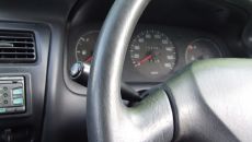 Kierowcy mogą już rejestrować auta z kierownicą po prawej stronie