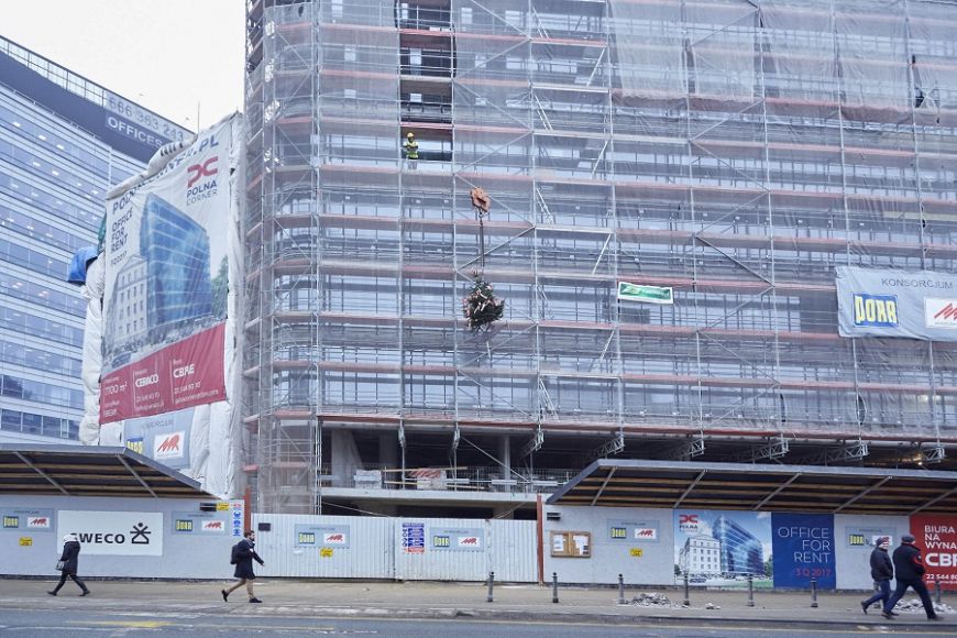  - Uroczyste zawieszenie wiechy odbyło się na biurowcu Polna Corner w Warszawie