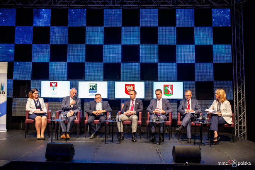  - 8th Smart City Forum