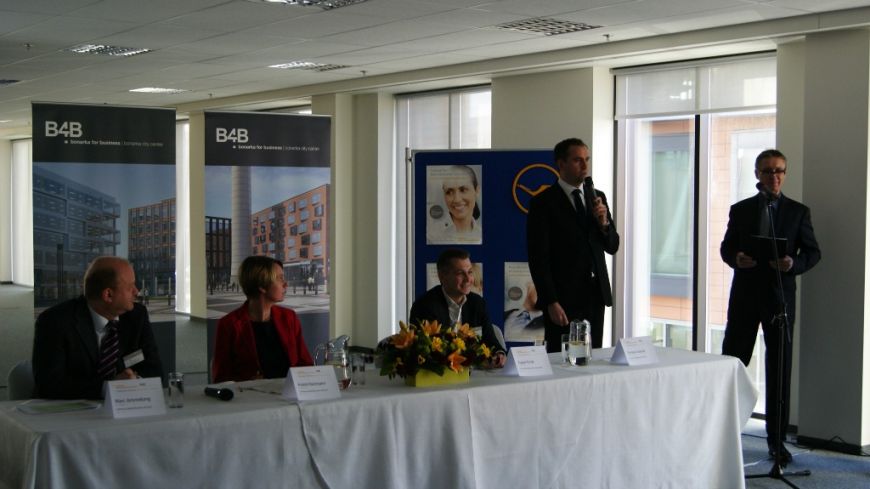  - Podczas uroczystości głos zabrał m.in. Tomasz Lisiecki, Prezes Zarządu TriGranit Development Polska.