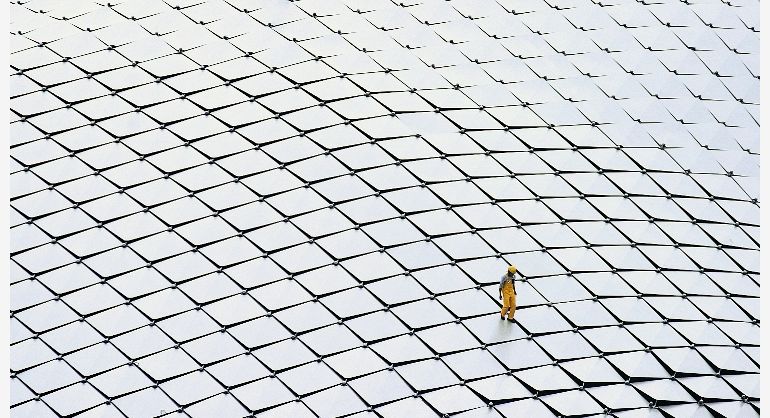 Zdjęcie kierowcy autobusu w Hong Kongu wykonane przez  Marka French'a, zwycięzcę poprzedniej edycji  "Urban Photographer of the Year"