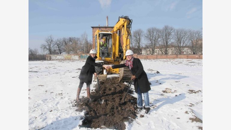 March 14: Ceremonial start to the construction of Kurkowa 14 in Wrocław.