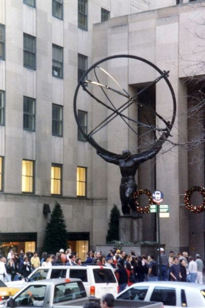  - Atlas pod Rockefeller Plaza, źródło: foter.com