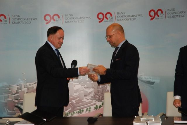  - Signing of the agreement for financing of Koszyki Hall project