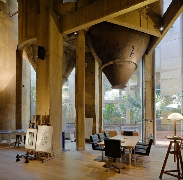  - La Fábrica (Courtesy of Ricardo Bofill Taller de Arquitectura)