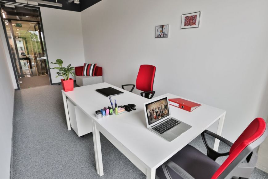  - Office in O4