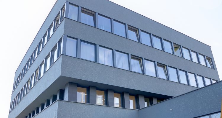 Office building Chorzowska 108 - Photo of the building from the side