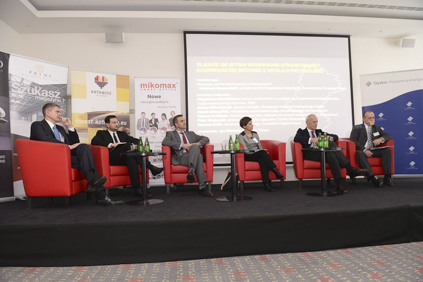  - Od lewej: Adam Mikołajczyk;  Sławomir Szpak;  Marek Skrzydlak; Magdalena Dembińska; Piotr Wojaczek; Tomasz Gelio