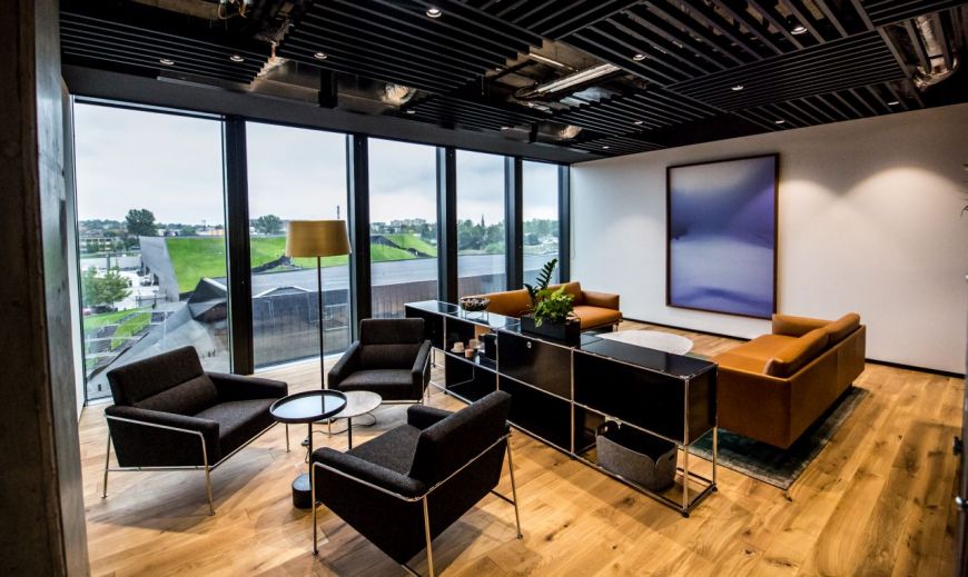  - .KTW I: TDJ Office