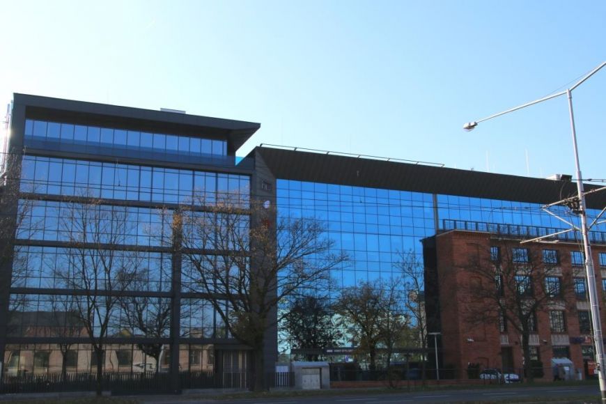  - Biurowiec przy Kopcińskiego 79 