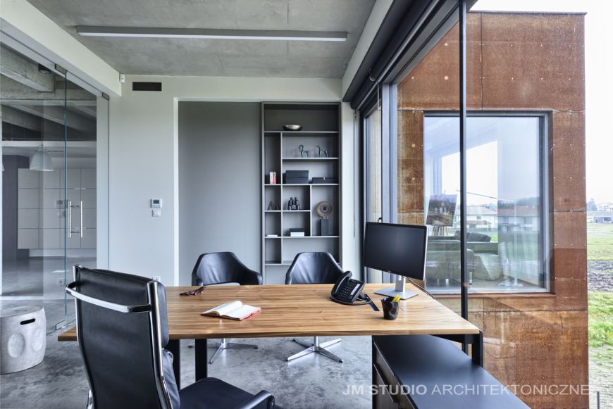  - Na zdjęciu widoczne meble marki BALMA z kolekcji MIXT. Budynek INTOP OFFICE projekt i realizacja: JM STUDIO Architektoniczne Magdalena Ignaczak Jacek Kunca, autor zdjęć: Mariusz Purta