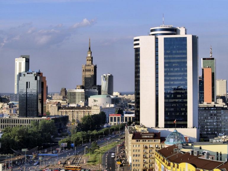 Budynek biurowo-handlowy Millennium Plaza w Warszawie