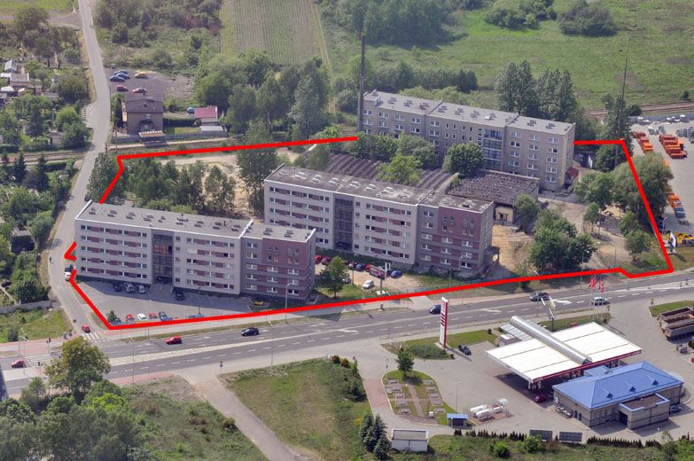 Biurowiec Strzelców Bytomskich - Biurowiec Strzelców Bytomskich- widok na teren kompleksu