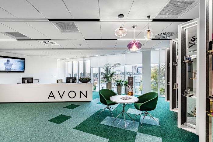  - Łączna powierzchnia biura Avon to ok. 4500 mkw.