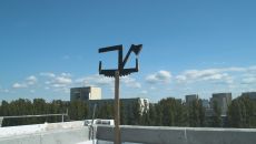 Zawisła wiecha na inwestycji mieszkalno-biurowej na Ursynowie