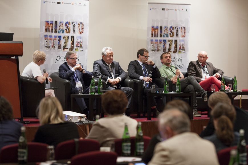  - Dyskusja o inwestycjach nadrzecznych